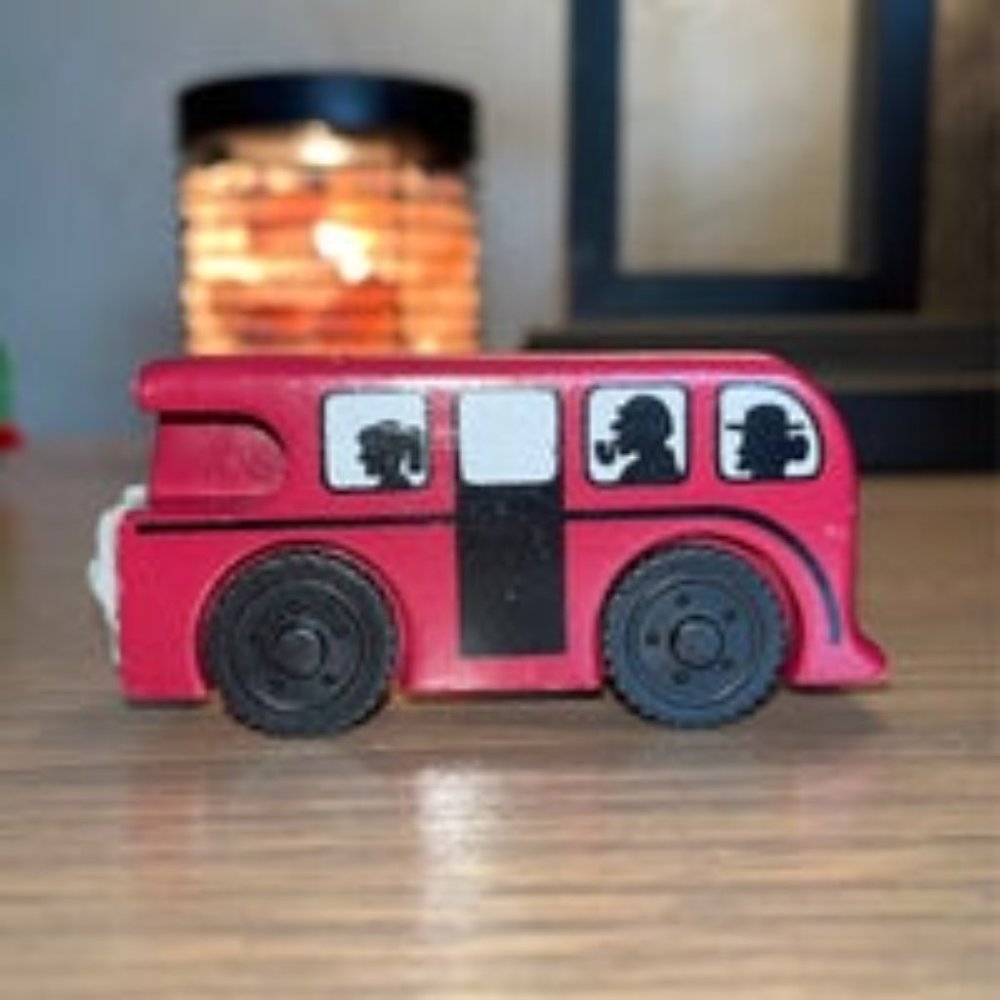 2002 BERTIE BUS THOMAS WOODEN TRAIN